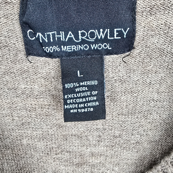 Cynthia Rowley Elegant Tan Women's Merino Wool Cardigan Sweater with Buckle Sz L - Picture 9 of 14